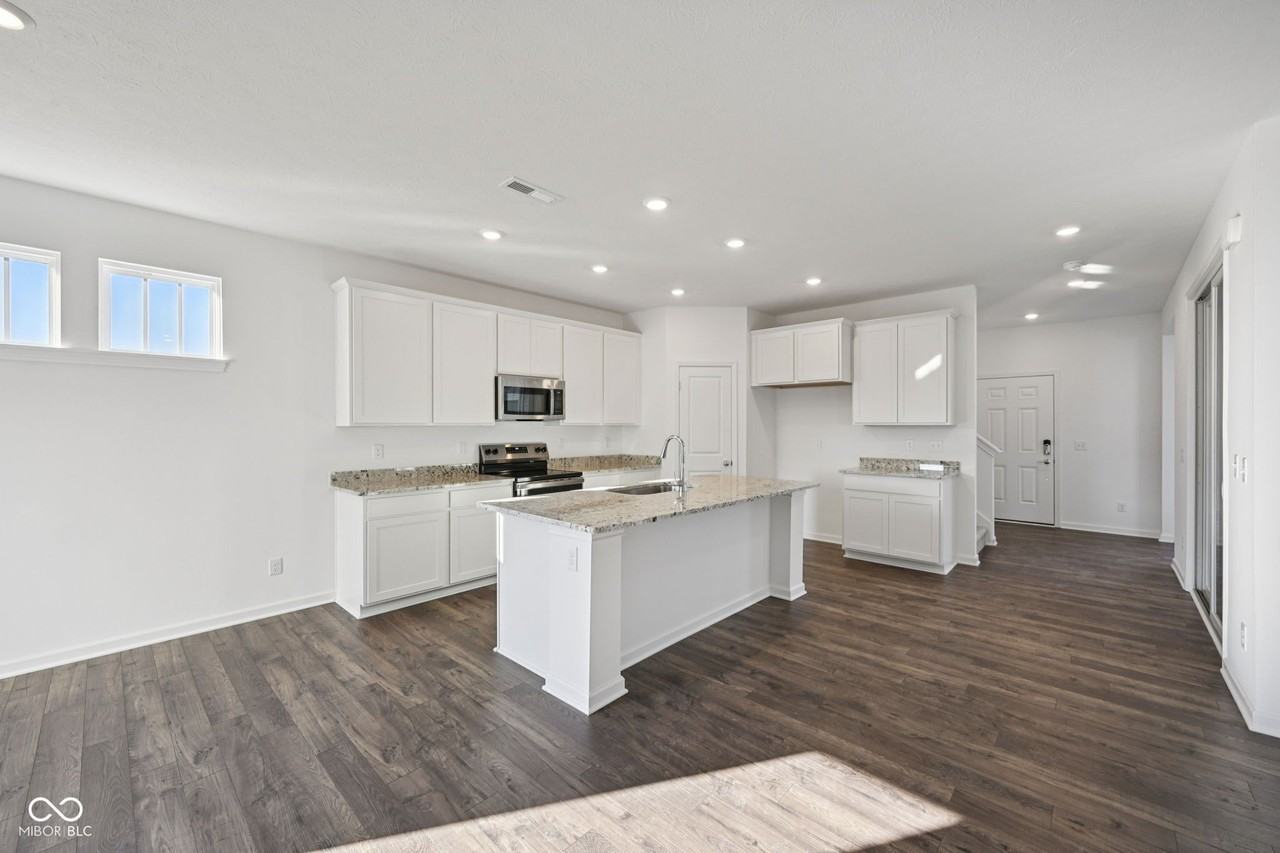 2686 Prism Way - Photo 5 of 32