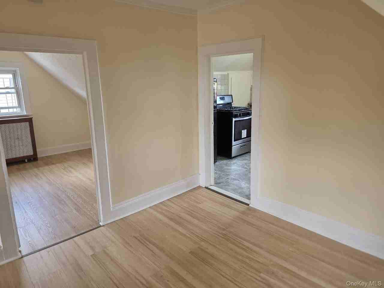 14 S High St - Photo 4 of 33