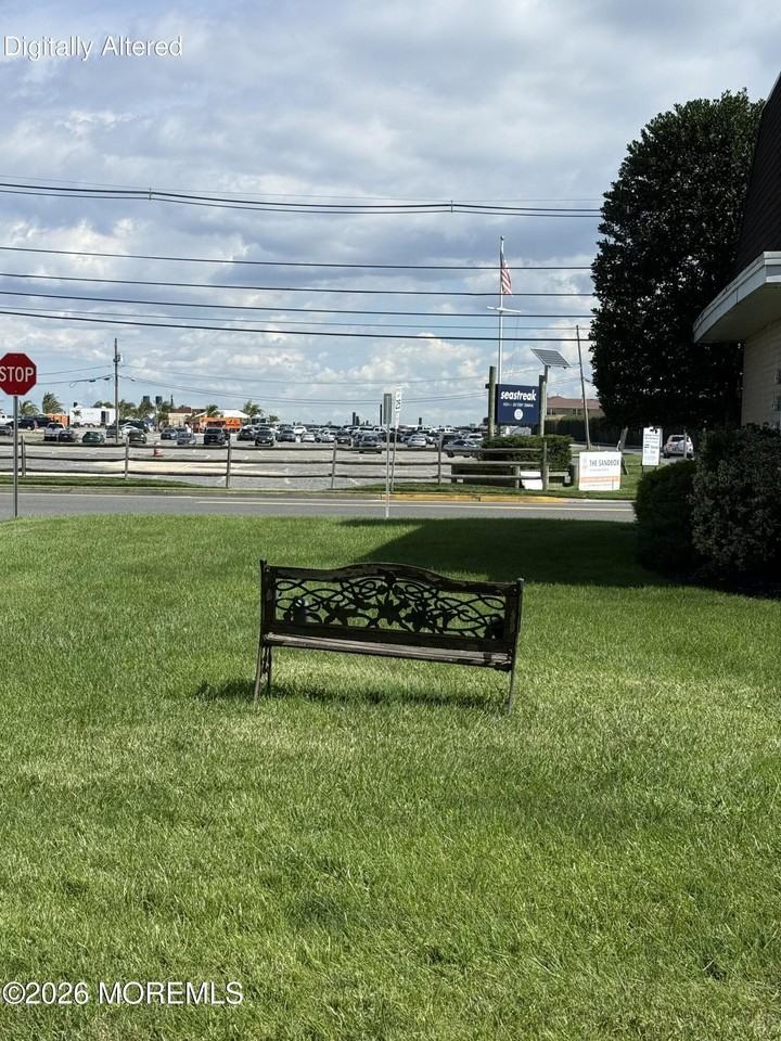321 Shore Dr E #23 - Photo 3 of 19