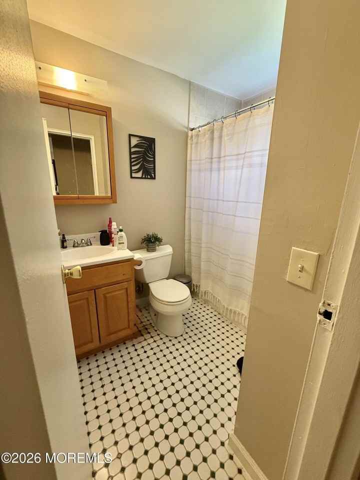 321 Shore Dr E #23 - Photo 7 of 19