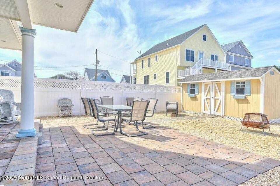 10 4th Ave #102 - Photo 6 of 20