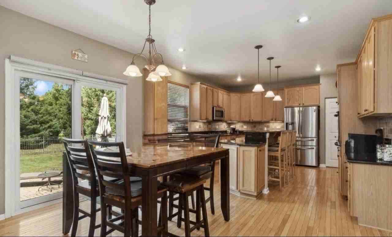 841 Barclay Dr - Photo 4 of 21