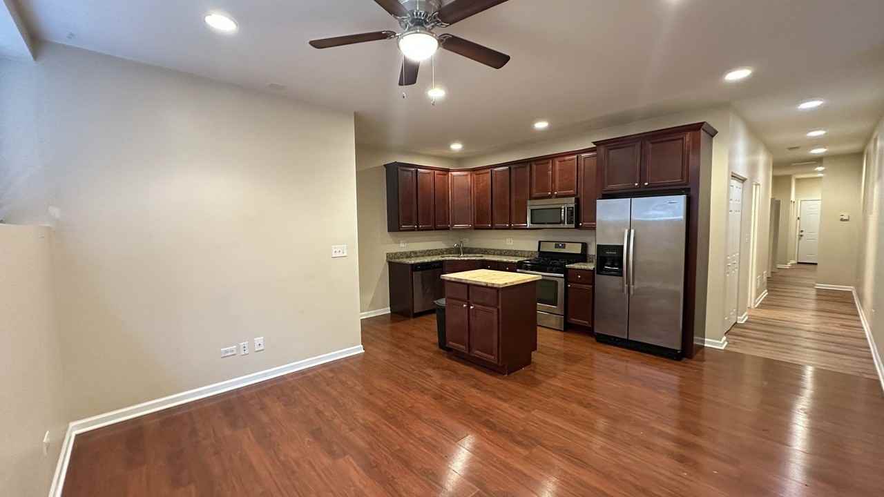5523 N Sawyer Ave #G - Photo 5 of 22