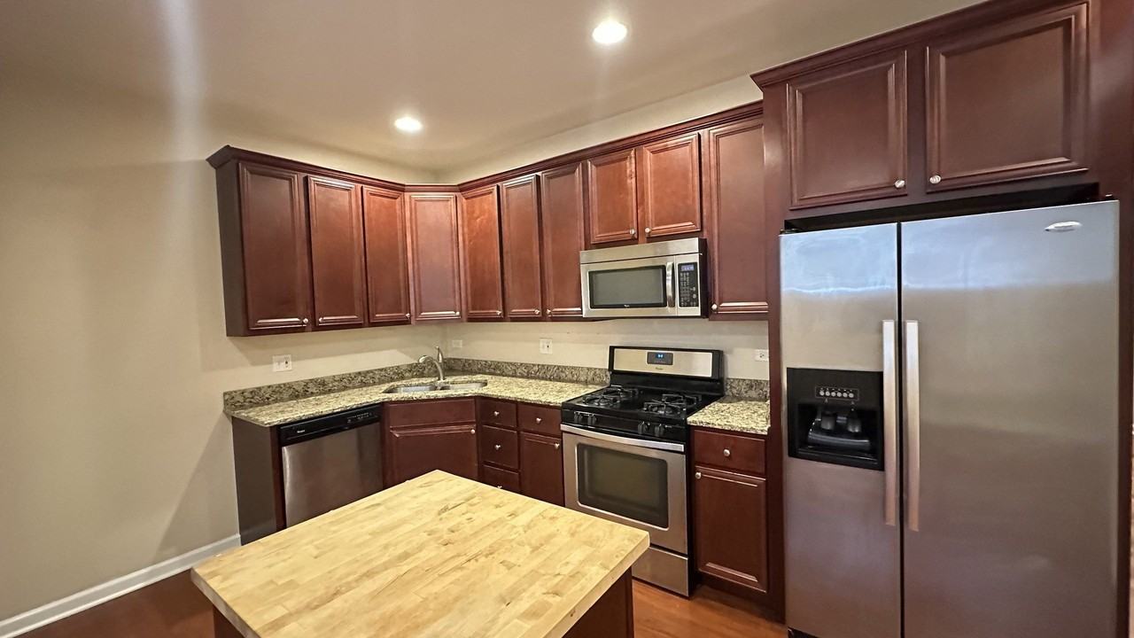 5523 N Sawyer Ave #G - Photo 6 of 22