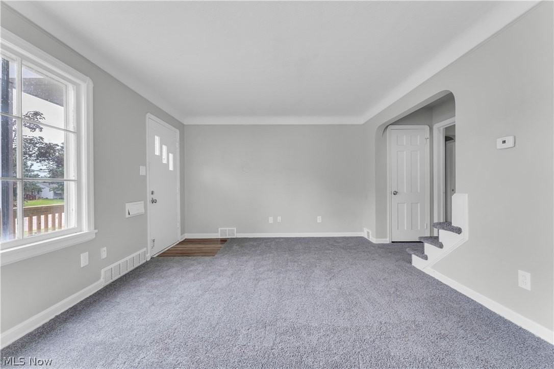 18907 Harlan Dr - Photo 4 of 22