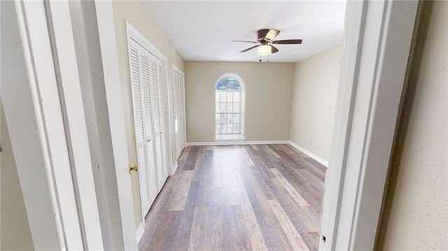 4907 Hearst St - Photo 6 of 9