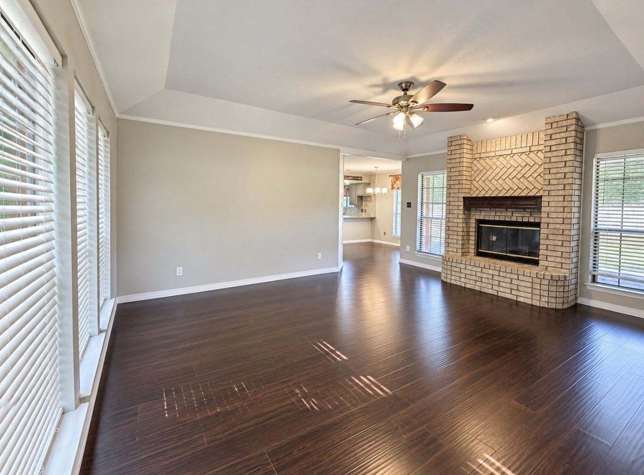 2 Hastings Ct - Photo 3 of 12