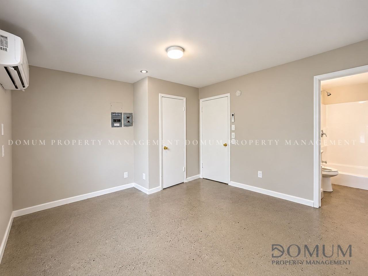 102 South Holland Avenue - 10 - I #10I - Photo 7 of 10
