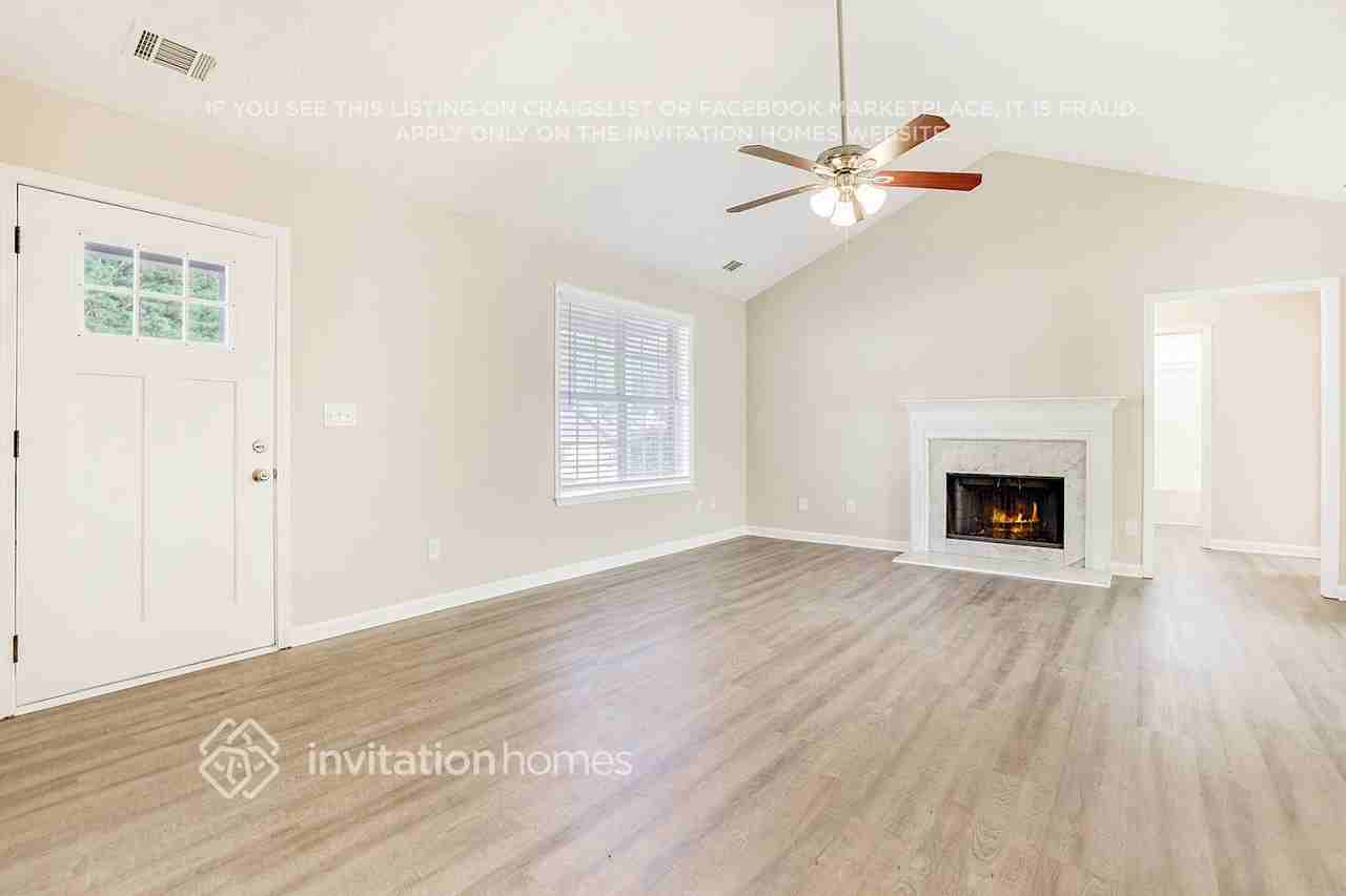 140 Oak Hill Dr - Photo 5 of 31