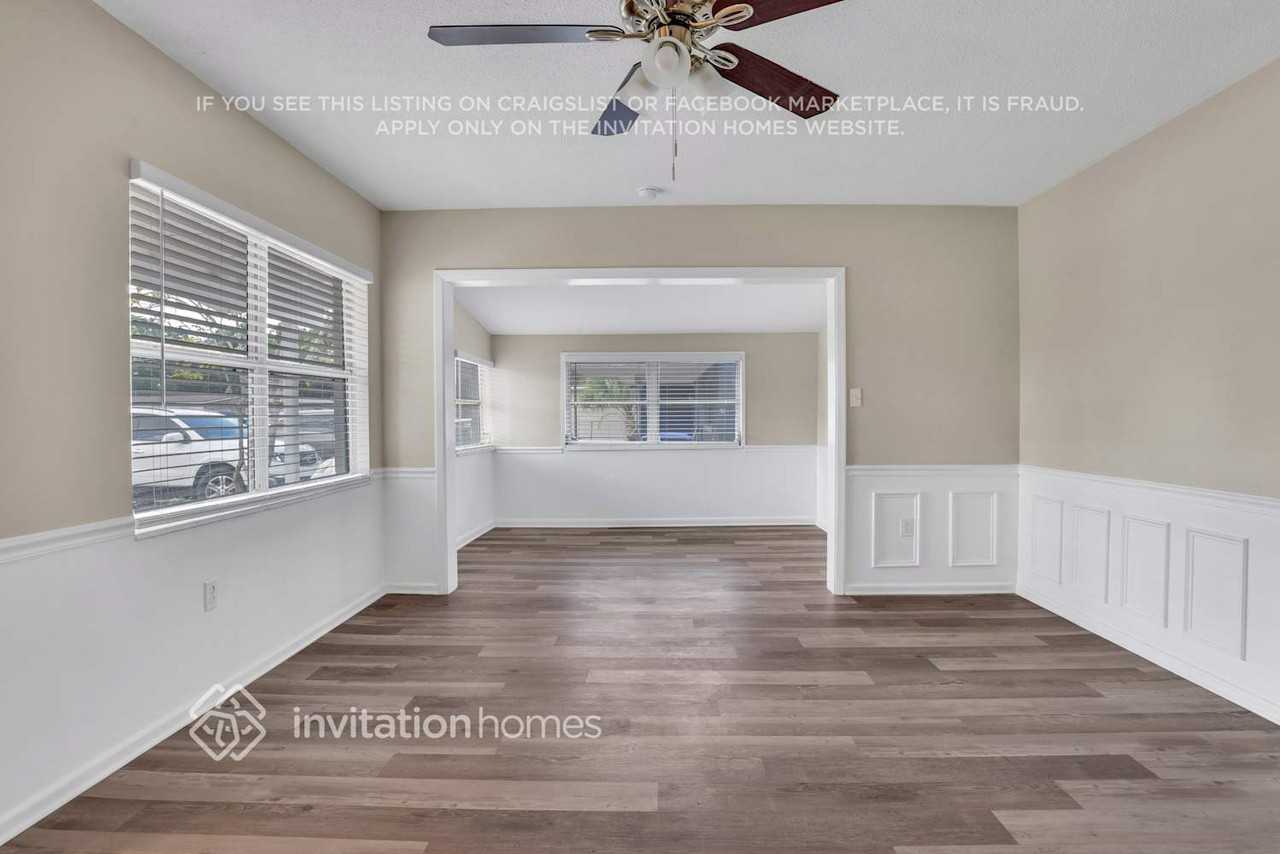1908 Kingsland Ave - Photo 3 of 25