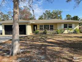 featured image of 1721 Greenhill Dr