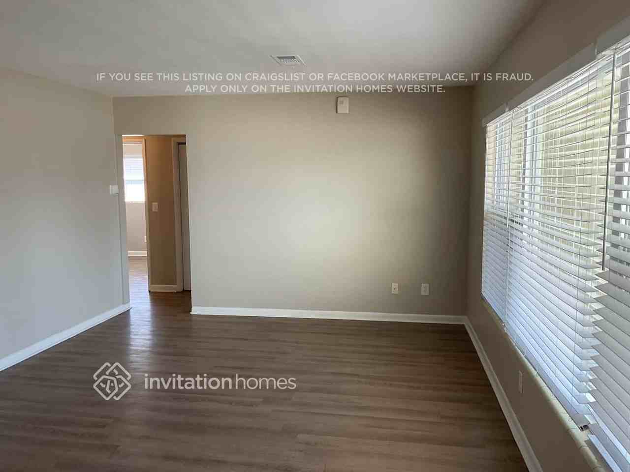 1721 Greenhill Dr - Photo 2 of 11