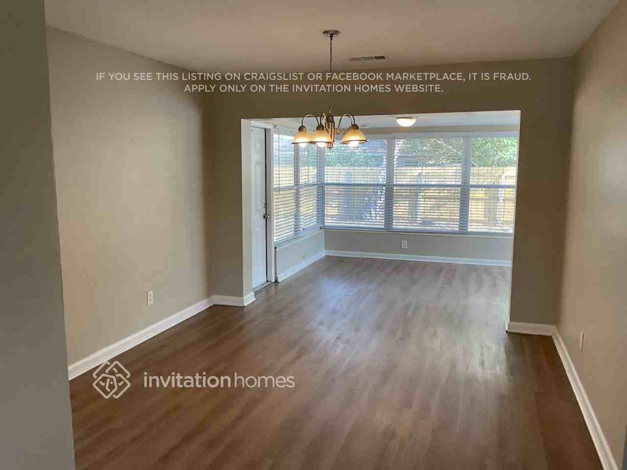 1721 Greenhill Dr - Photo 3 of 11