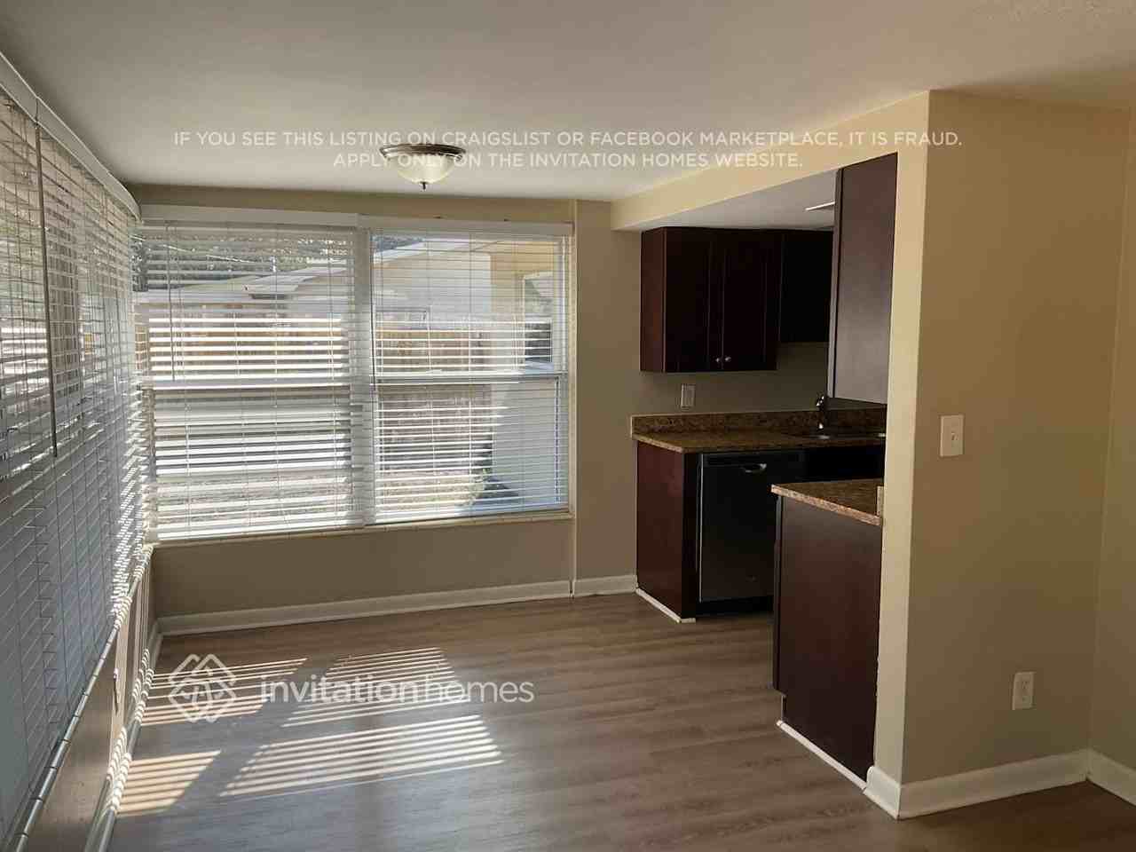1721 Greenhill Dr - Photo 5 of 11
