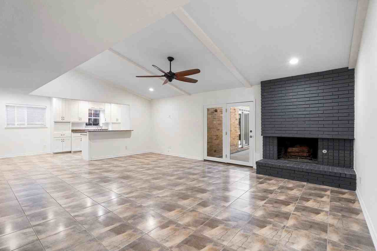 7162 Carrousel Cir - Photo 2 of 22