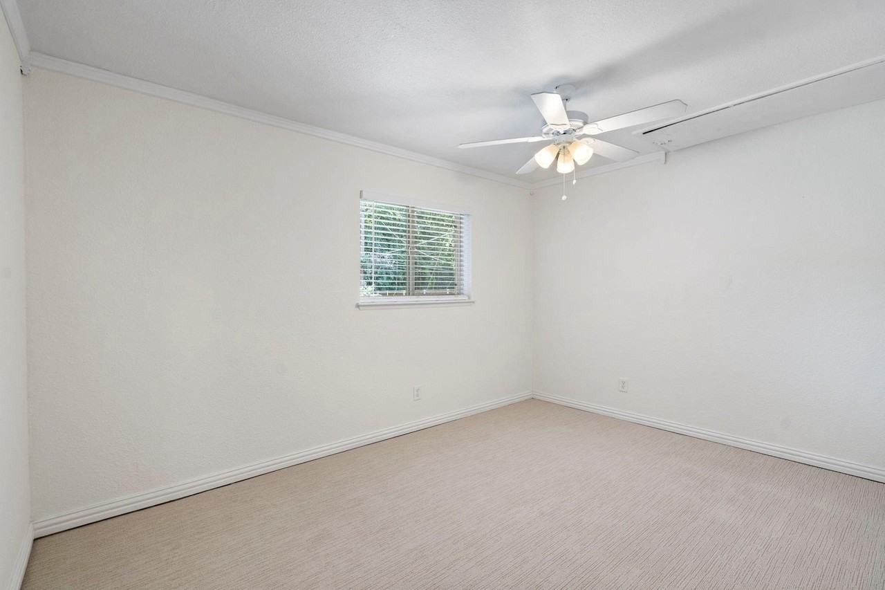 7162 Carrousel Cir - Photo 5 of 22