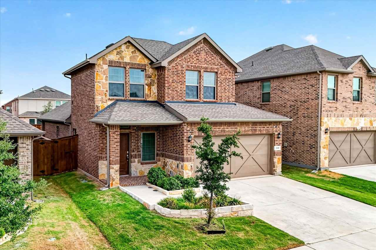 340 Willowmore Dr - Photo 2 of 33