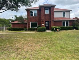 1204 Hillside Dr - Photo 1 of 1