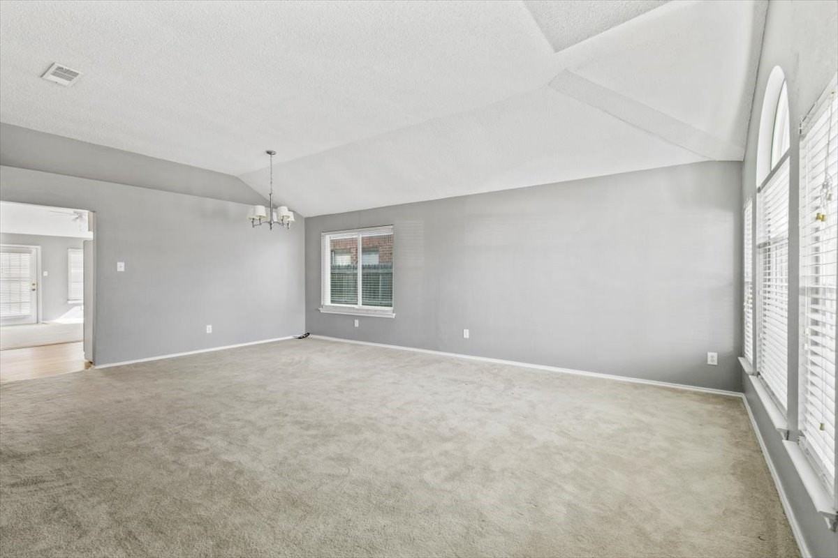 9061 Blue Ridge Trl - Photo 5 of 34