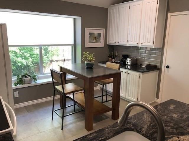 1005 Calgary Ct - Photo 5 of 14