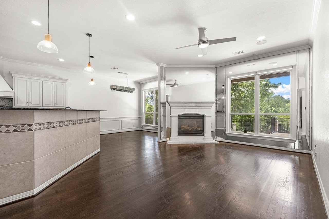 902 Saint George Pl - Photo 5 of 31
