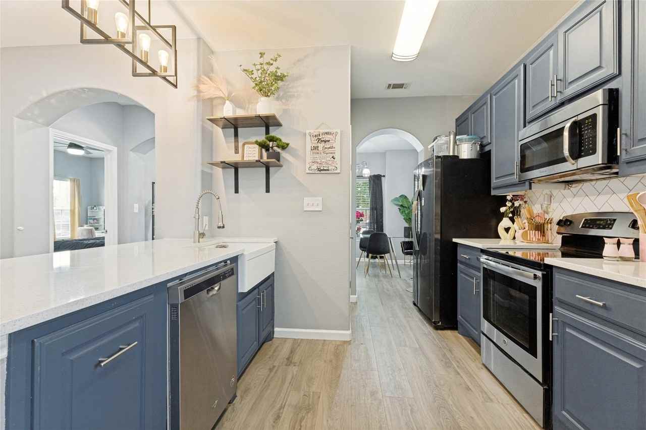 3616 Eagle Nest St - Photo 4 of 12