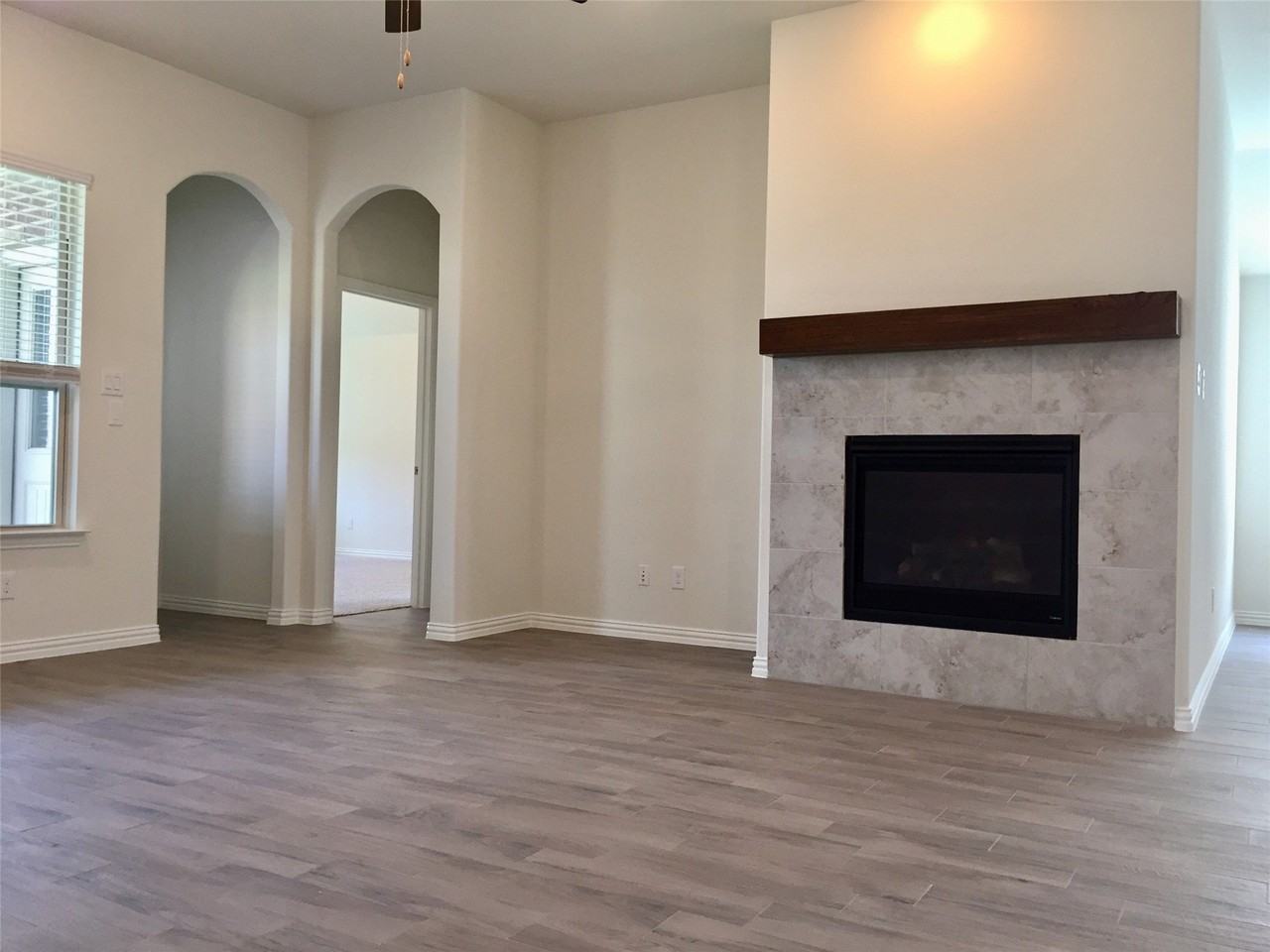 2734 Salt Creek Way - Photo 4 of 18