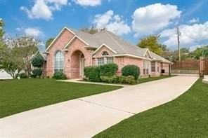 2921 Silvercrest Ln - Photo 3 of 27