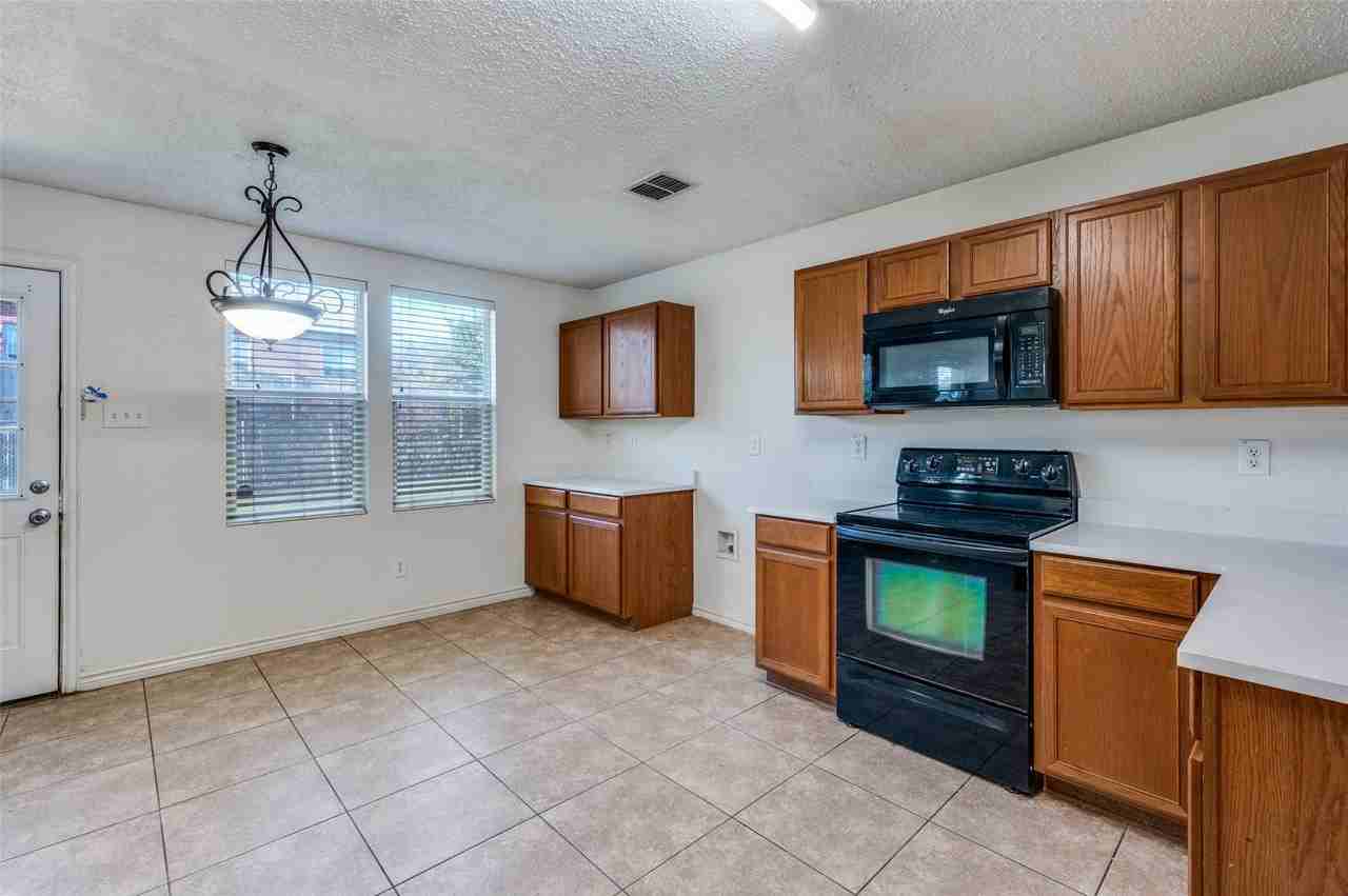 8402 Olivia Meadow Dr - Photo 6 of 22