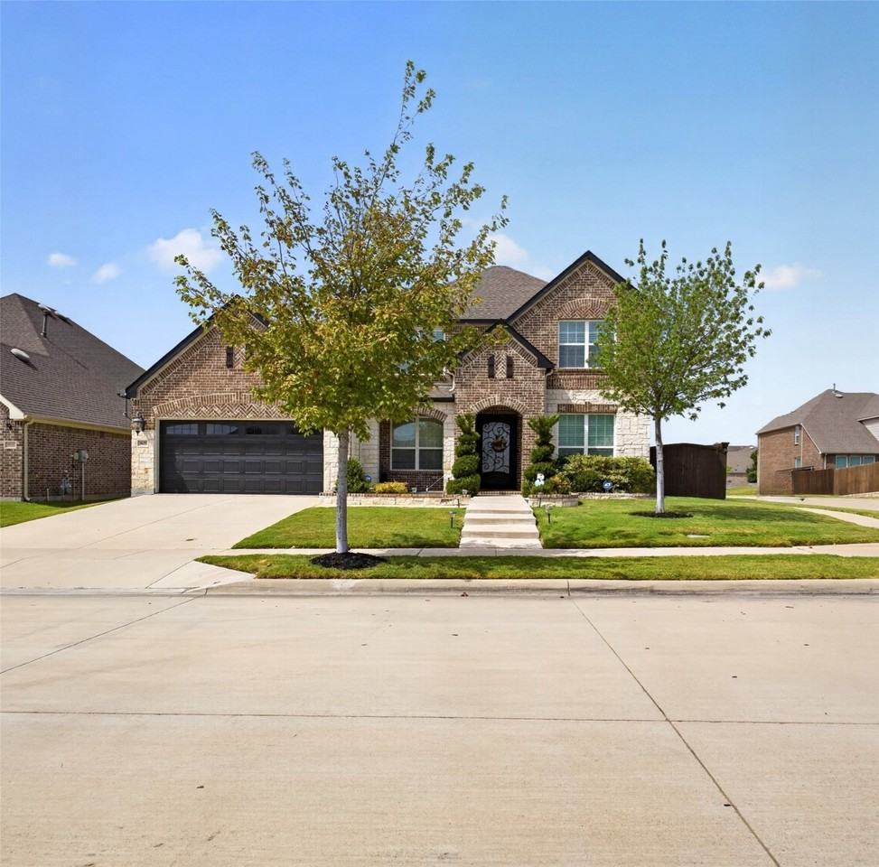 8125 Charford Dr - Photo 3 of 40