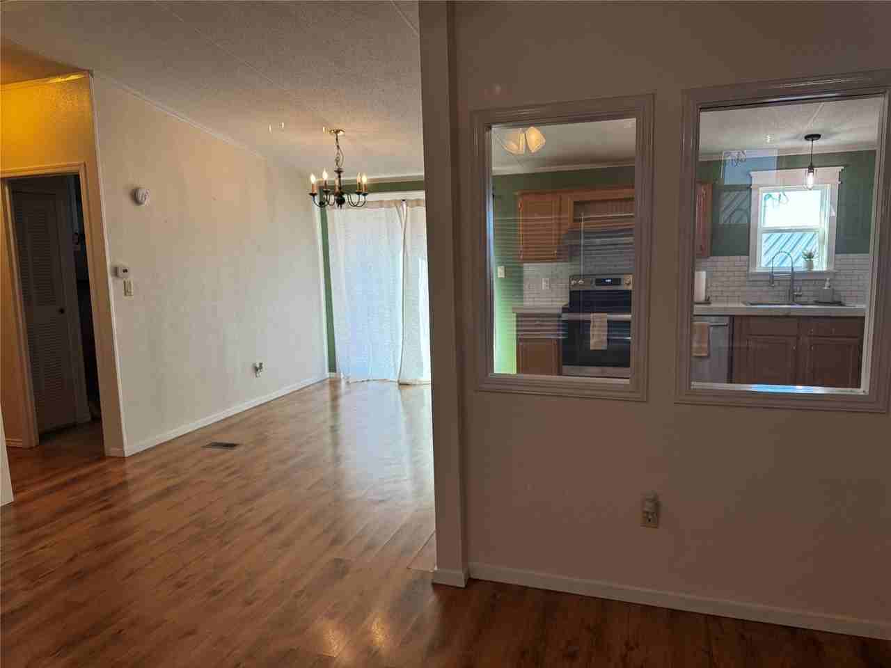 202 Tumbleweed Dr - Photo 5 of 18