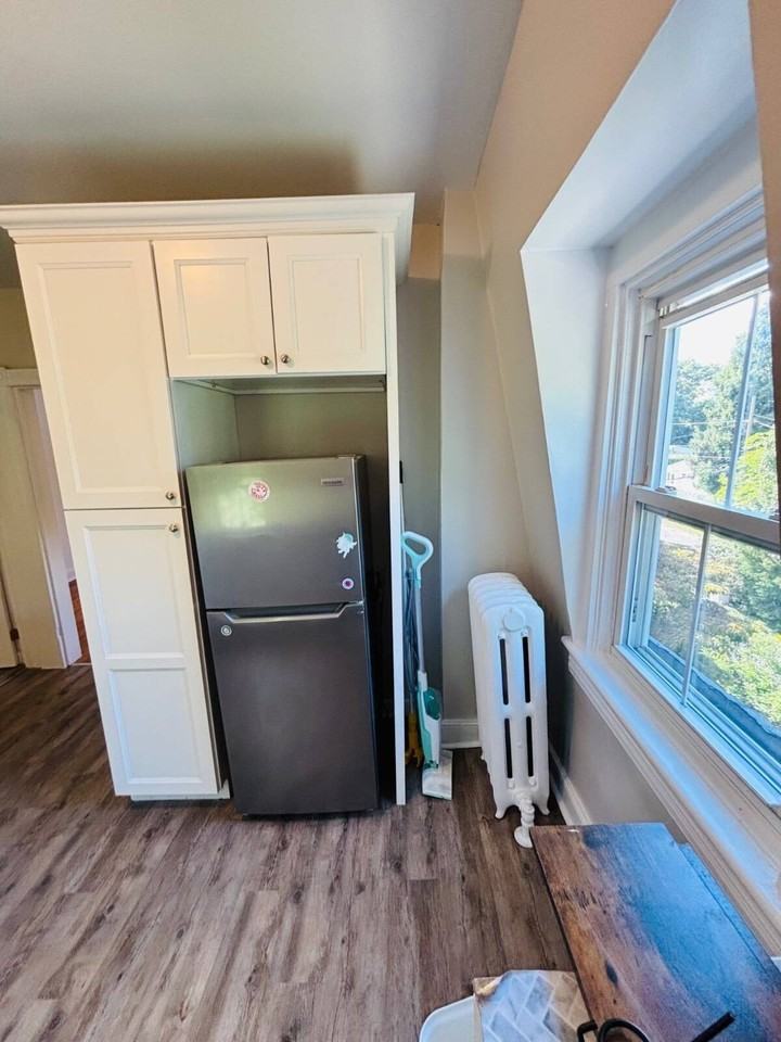 145 Carpenter Ave #4 - Photo 5 of 18