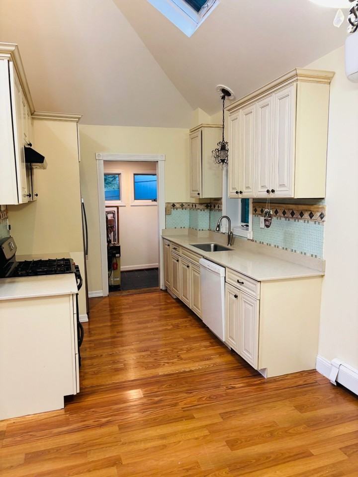 16 Herb Hill Rd - Photo 3 of 12