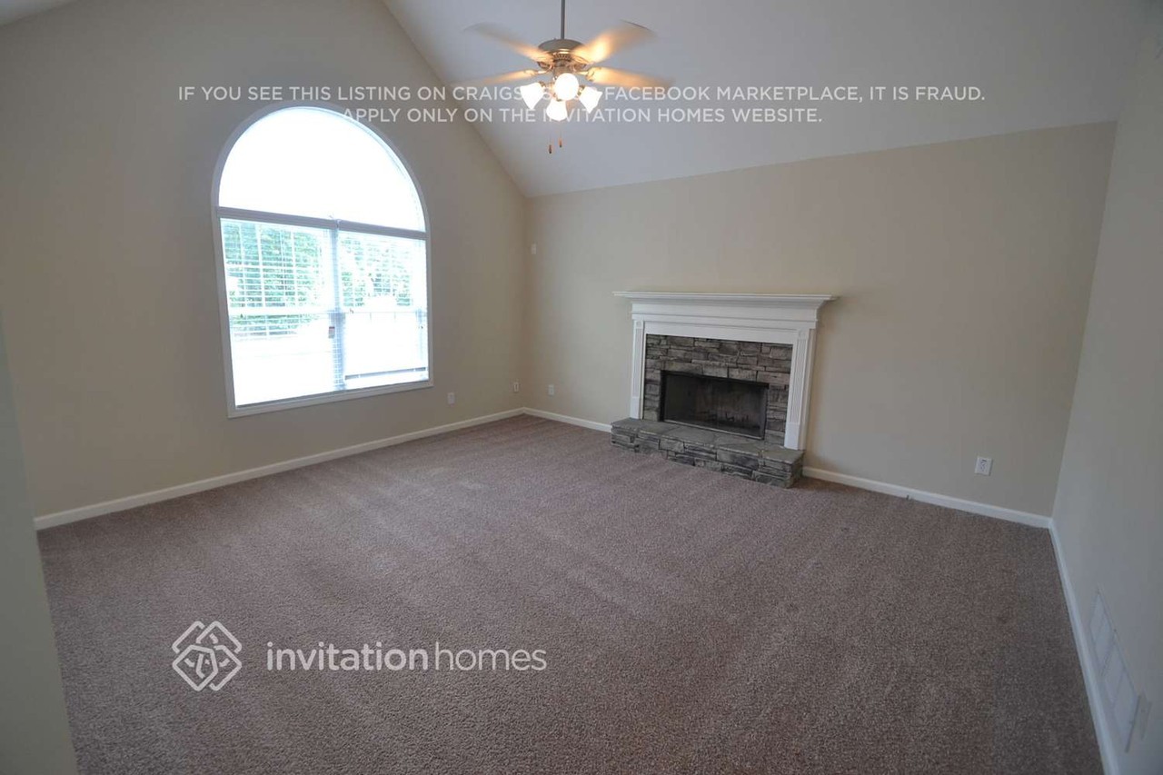 1673 Old Nelson Rd - Photo 2 of 10