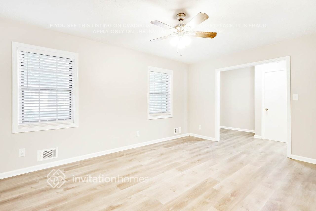 5779 Simone Dr - Photo 6 of 27