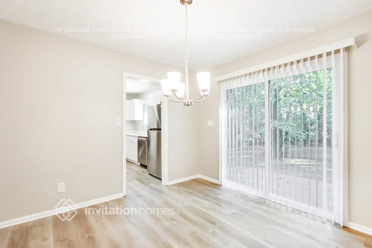 5779 Simone Dr - Photo 7 of 27