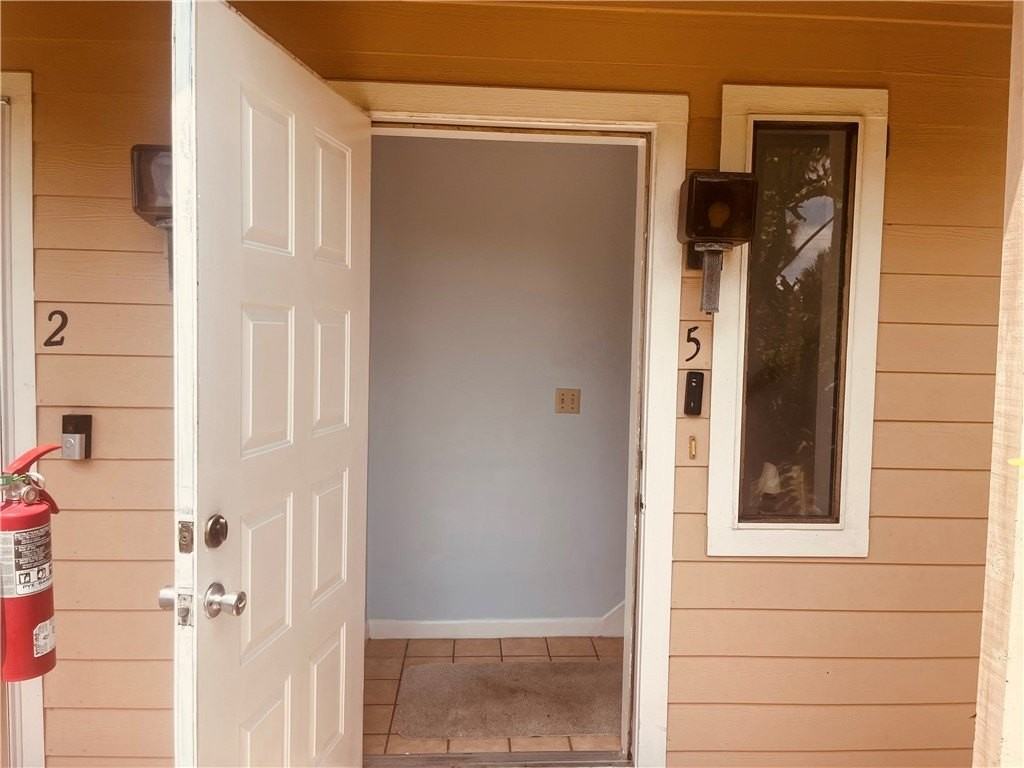 9632 Riverside Dr #5 - Photo 3 of 19