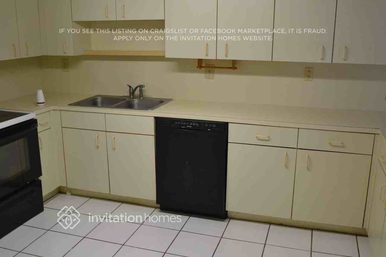 14388 Sw 98th Ter - Photo 4 of 14