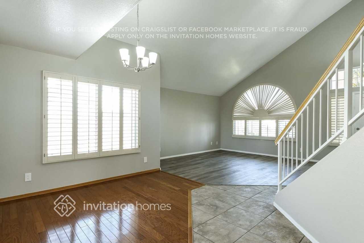 9145 W Evans Dr - Photo 3 of 15