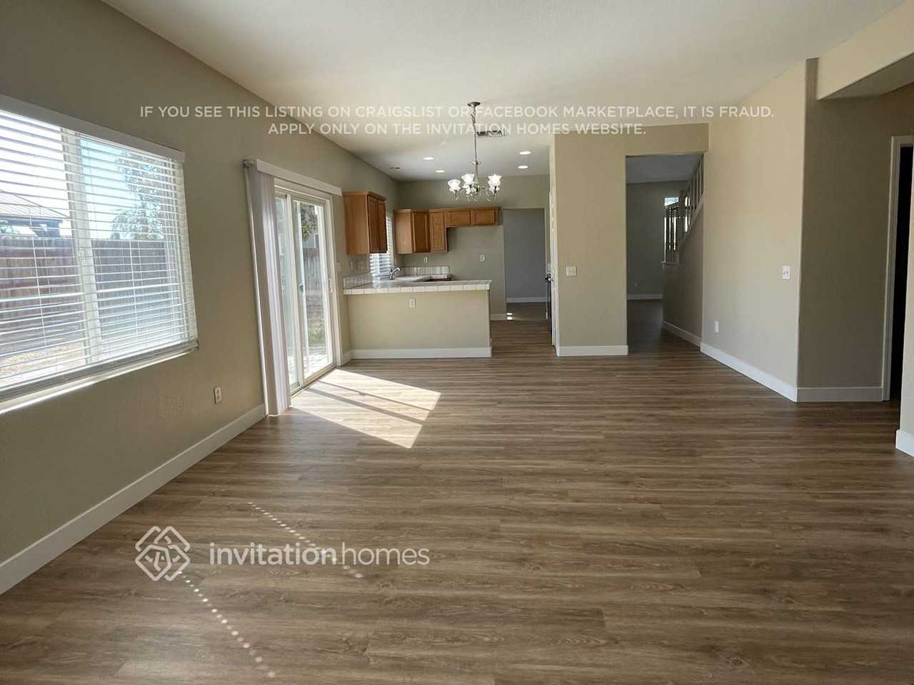 9255 Boulder Falls Ct - Photo 6 of 22