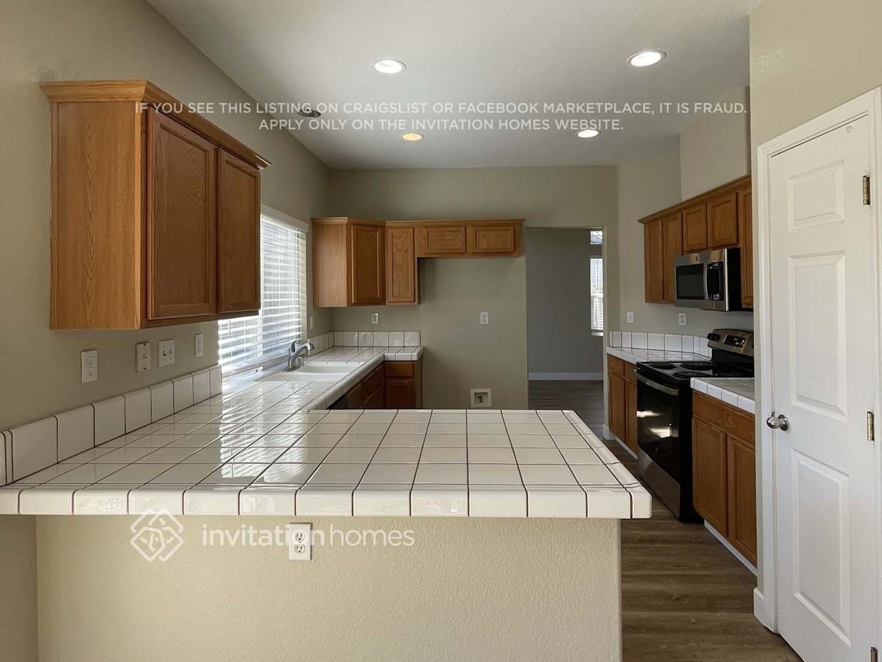 9255 Boulder Falls Ct - Photo 7 of 22