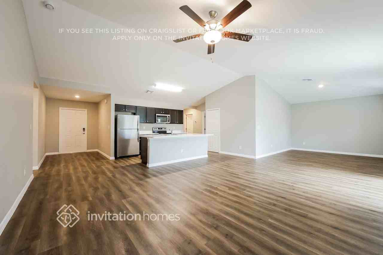 360 Adair St - Photo 6 of 17