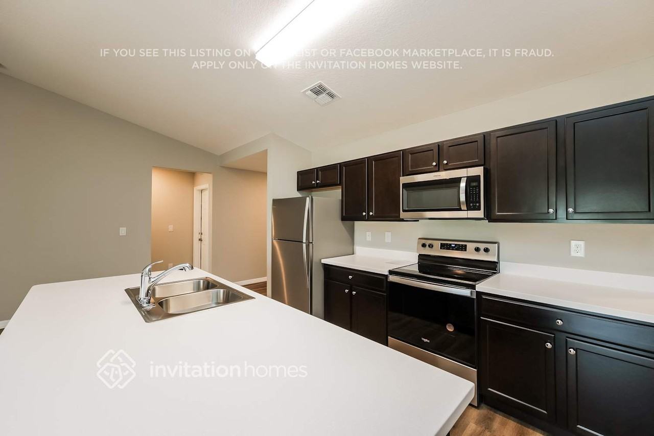 360 Adair St - Photo 7 of 16