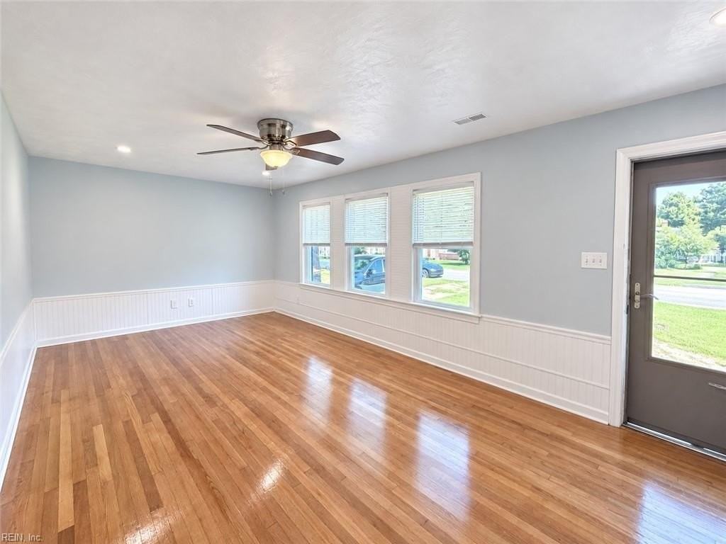 1811 Gildner Rd - Photo 3 of 11