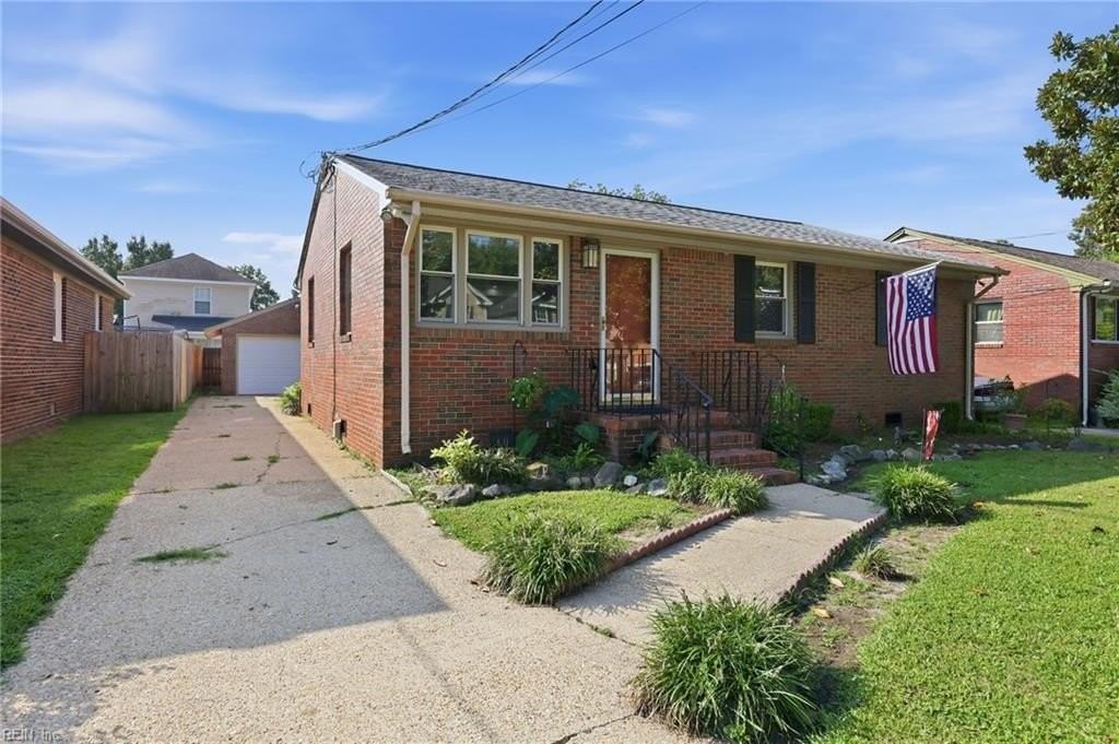 727 Osborn Ave - Photo 3 of 32
