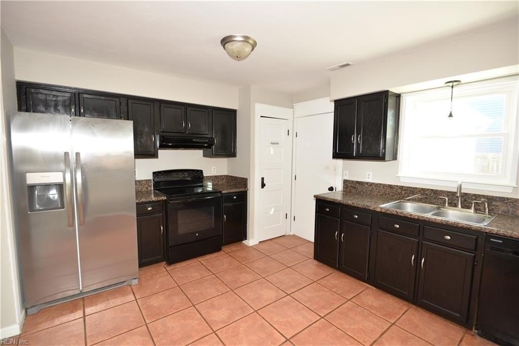 1269 Brahms Dr - Photo 2 of 29
