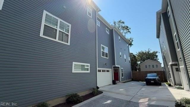 712 14th St #B - Photo 2 of 47