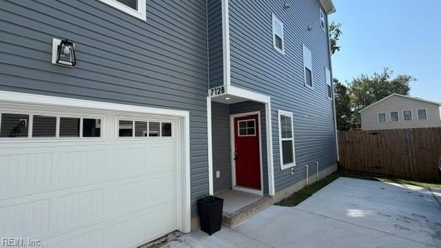 712 14th St #B - Photo 3 of 47