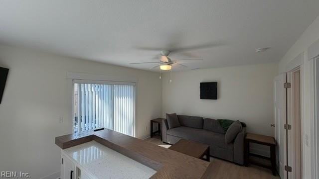 712 14th St #B - Photo 7 of 47
