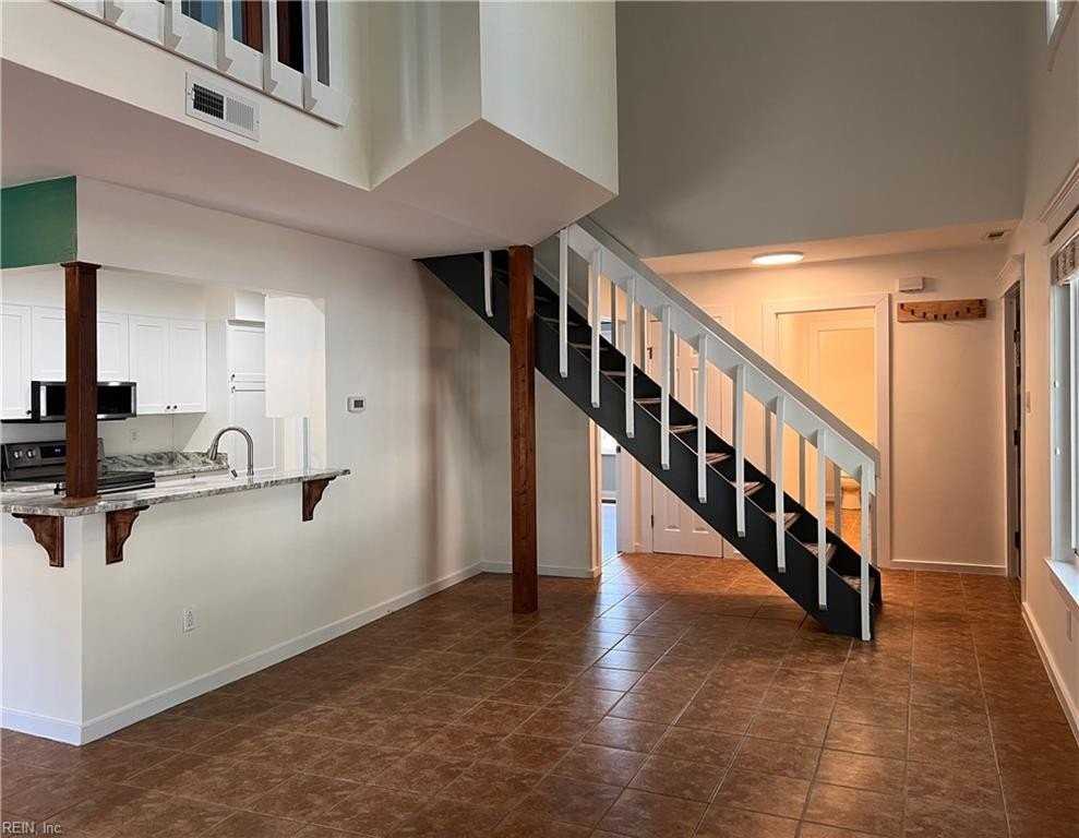 2642 Cove Point Pl - Photo 4 of 49